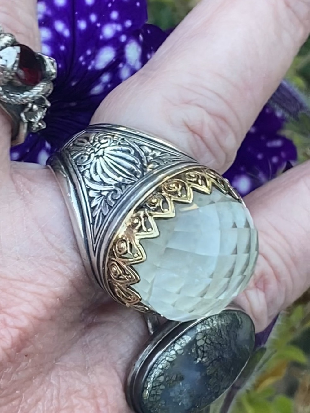Konstantinos silver 18k crystal mop ring